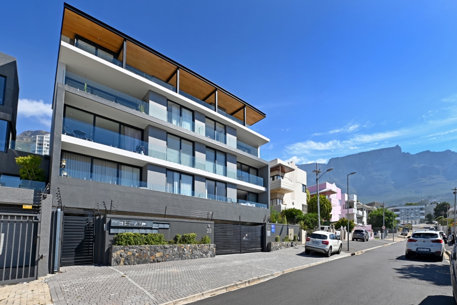 2 Bedroom Property for Sale in Vredehoek Western Cape